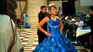 Caída, la Quinceañera se molesta