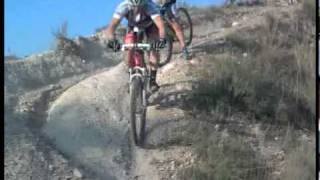 Caida con bicicleta de montaña