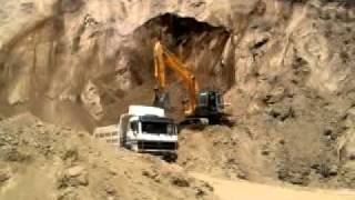 El derrumbe de un cerro en vivo