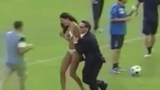 Los invasores más graciosos en el terreno de juego