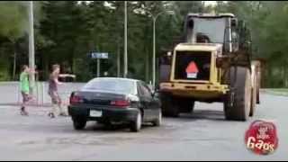 Broma del carro destruido