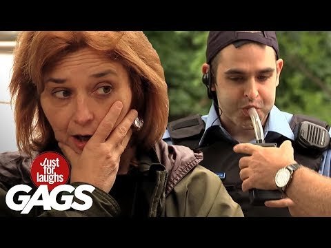 Divertido policía borracho