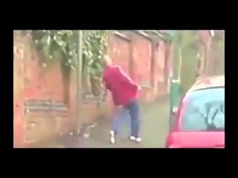 Borracho andando por la calle