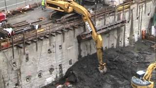 Excavadora nivel Dios