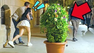 Asustando a gente en Halloween