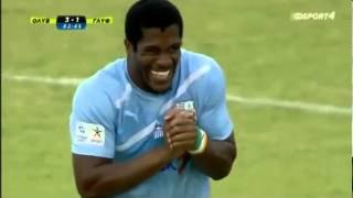La tarjeta roja más rápida del mundo! Y encima se rie!